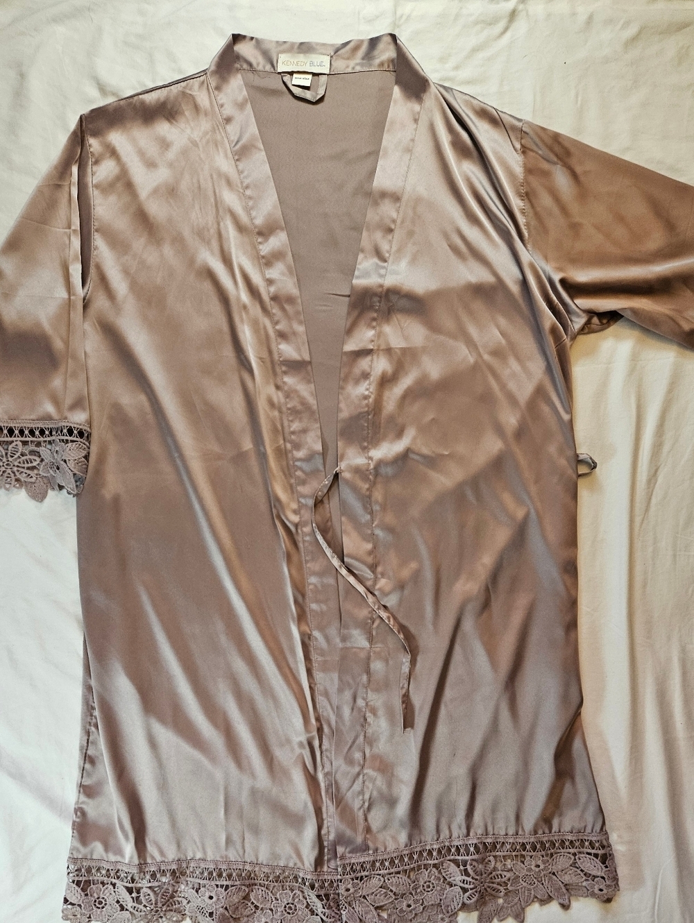 Kennedy Blue Womens Taupe Short Sleeve Lace Trim Detail Short Satin Robe One Siz